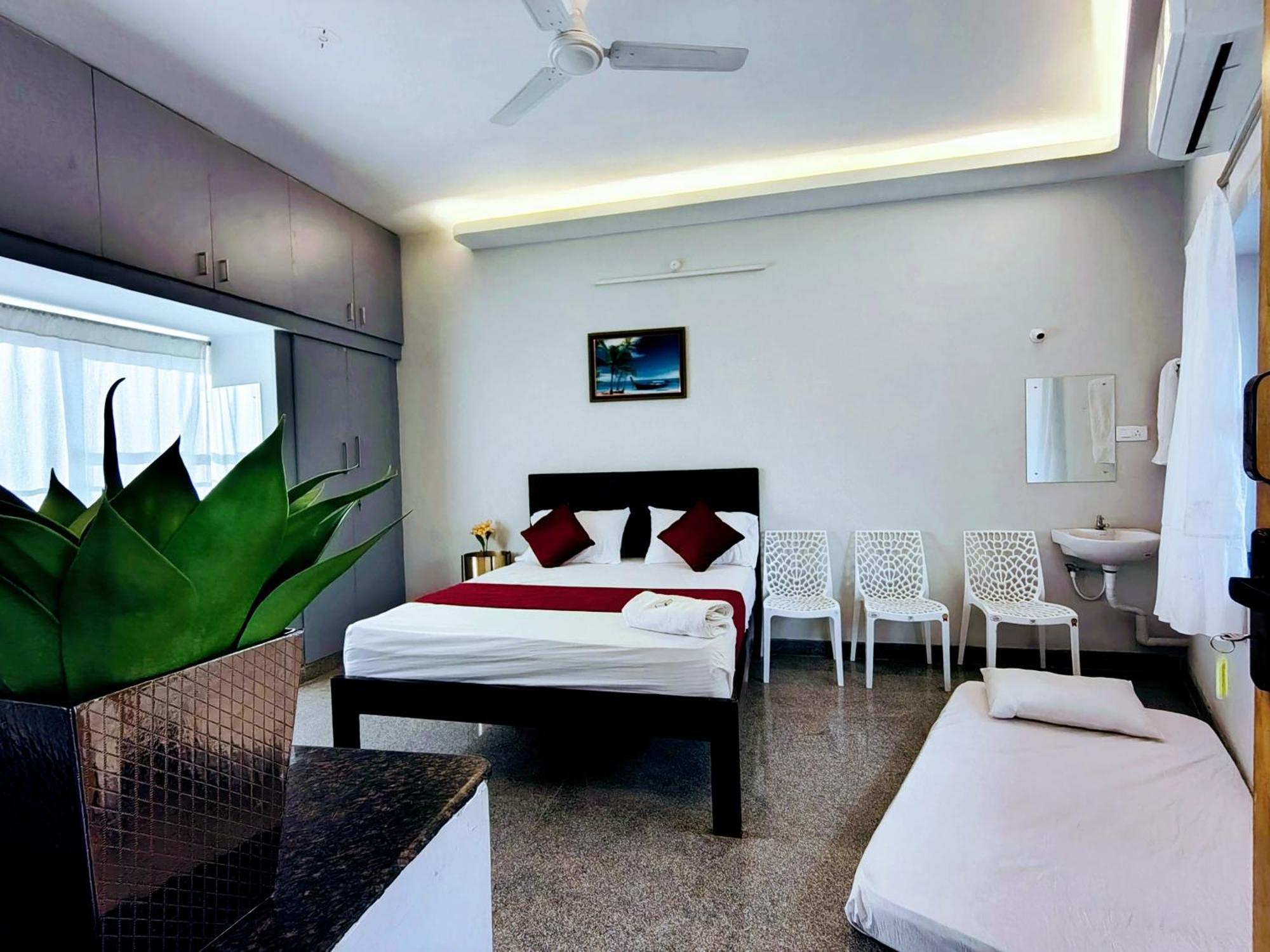 Athma Aruna Residency - Mountain View Rooms Tiruvannāmalai Esterno foto